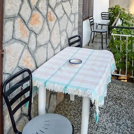 Anica Apartment *