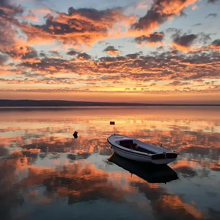 Anica Appartamento Starigrad Paklenica